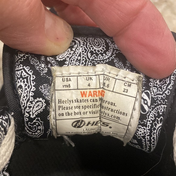 Heelys Launch Skate Black Wheels Shoes Size 5 - Picture 7 of 7